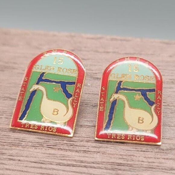 VINTAGE TMRA Glen Rose State Rally Hat Pins - Picture 2 of 3
